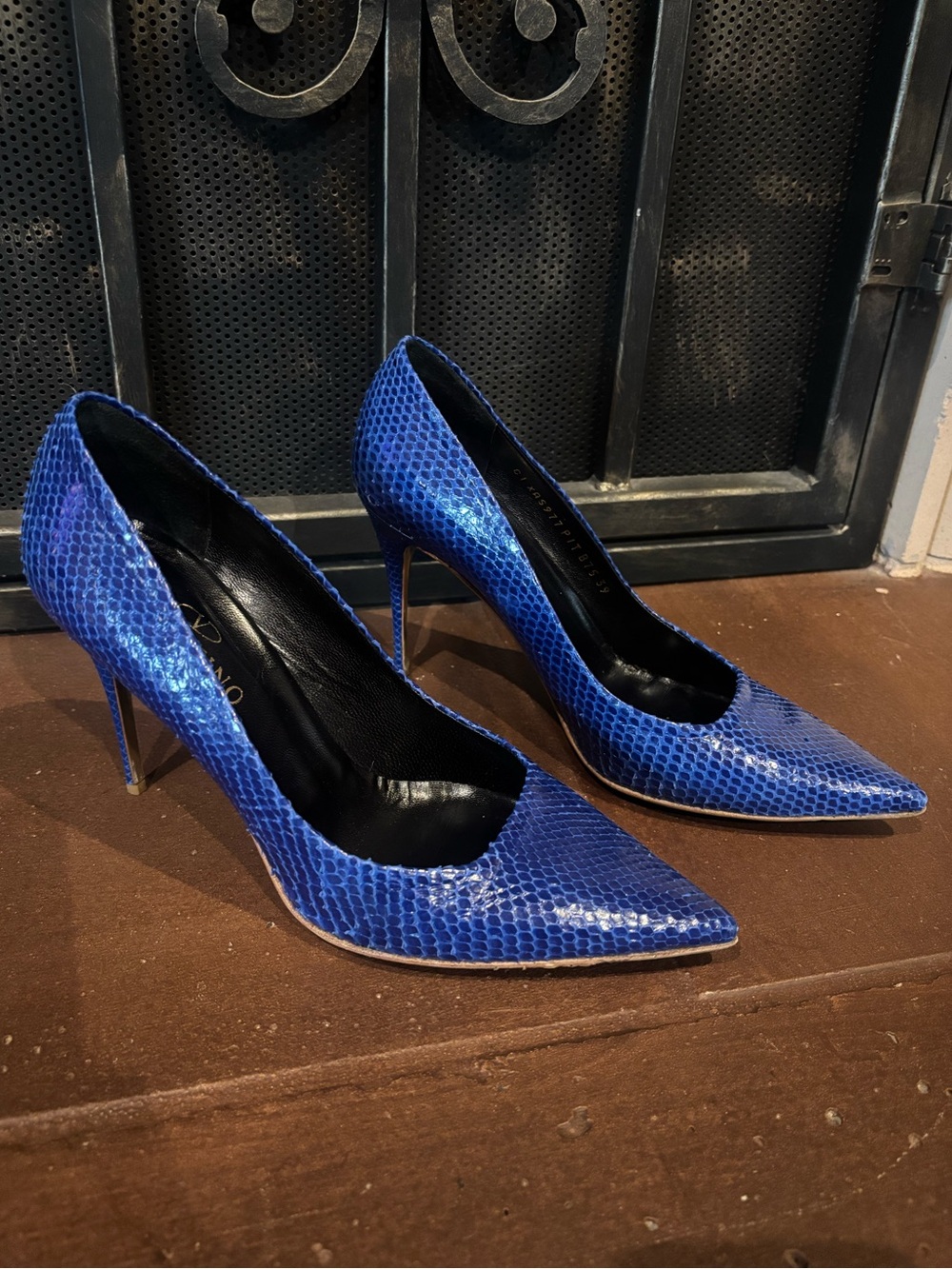 Valentino Garavani Blue Snakeskin Pattern Leather Heels